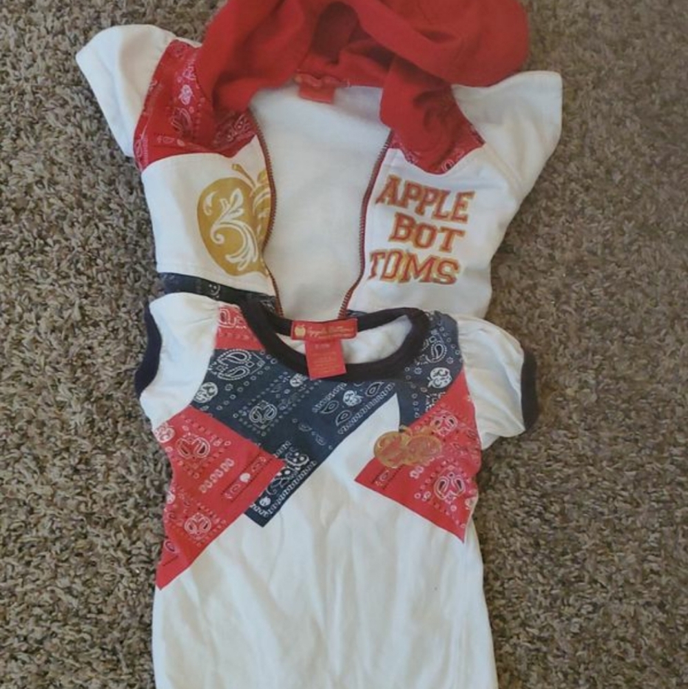 Baby clothes